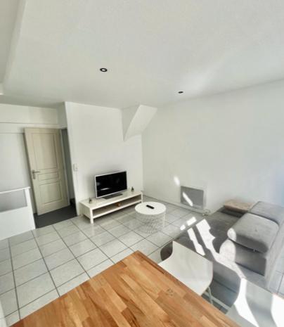 Appartement 2 pièces lumineux Saint-Florentin  Esterno foto