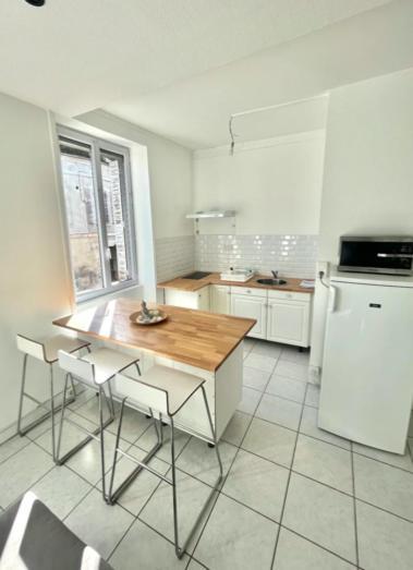 Appartement 2 pièces lumineux Saint-Florentin  Esterno foto